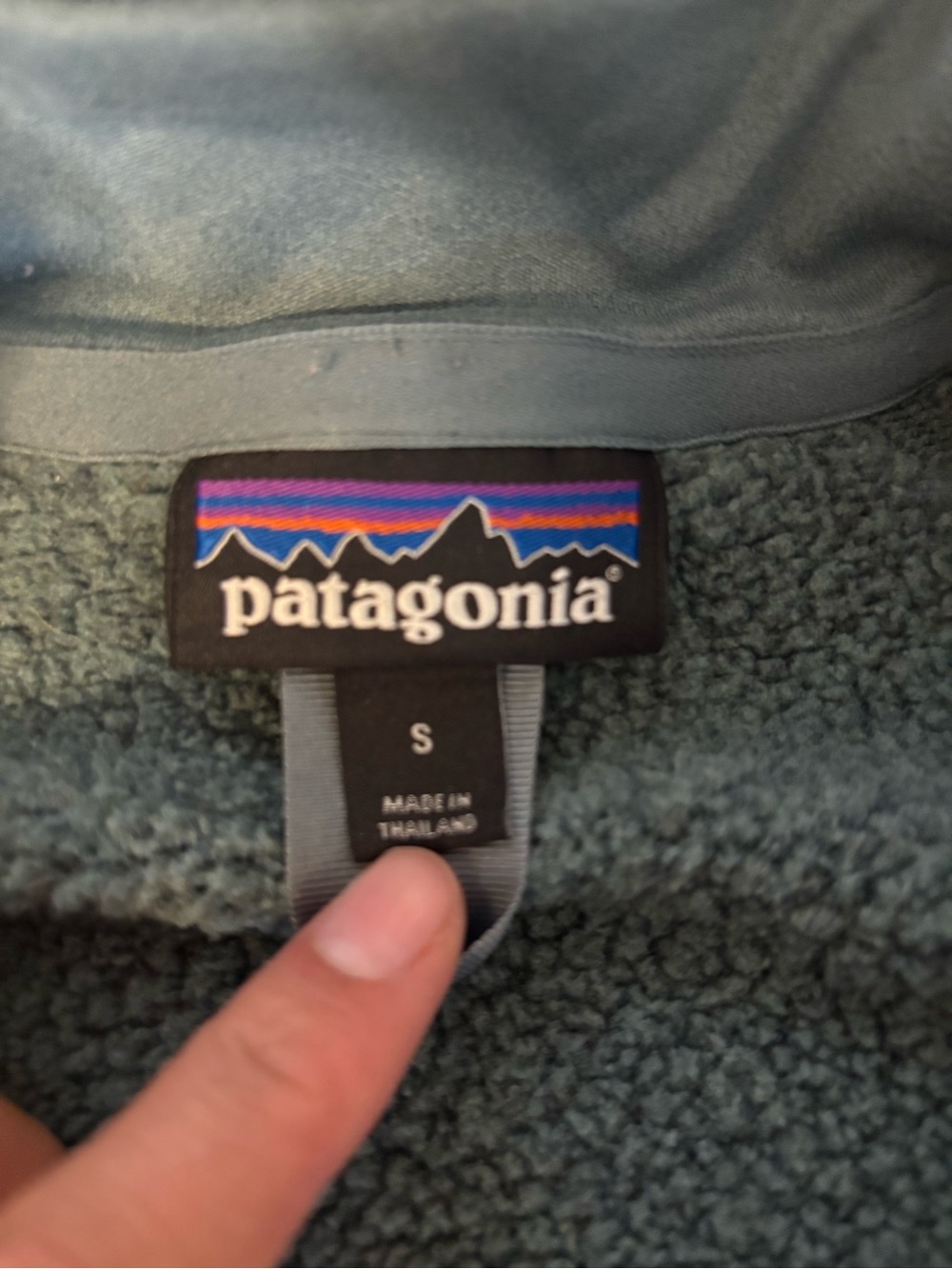 Patagonia Green Quarter-Zip Fleece Sweater - Picture 3 of 3